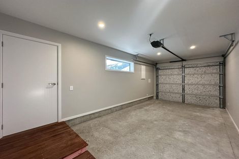 Photo of property in 2/7 Grays Road, Plimmerton, Porirua, 5026