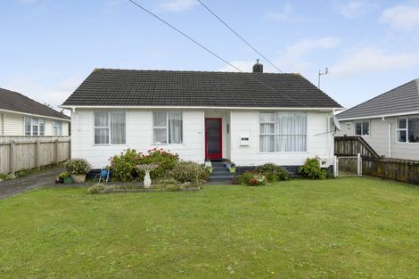 Photo of property in 281 South Road, Hawera, 4610