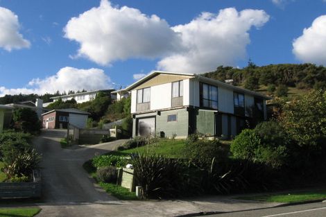 Photo of property in 83 Parkway, Wainuiomata, Lower Hutt, 5014