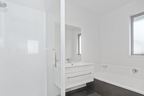 Photo of property in 10 Elena Place, Welcome Bay, Tauranga, 3112