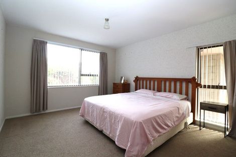 Photo of property in 2/30c Greers Road, Ilam, Christchurch, 8041