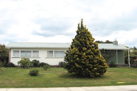 Photo of property in 14 Martin Street, Utuhina, Rotorua, 3015