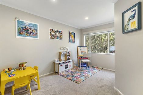 Photo of property in 3 Rosella Place, Murrays Bay, Auckland, 0630