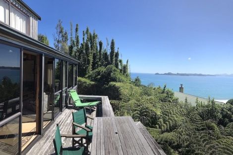 Photo of property in 38 Oneroa Road, Russell, 0202