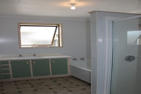 Photo of property in 2 Mcgilvray Road, Myross Bush, Invercargill, 9876