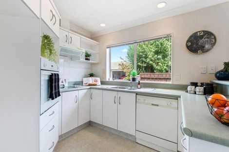 Photo of property in 7a Lilac Place, Otumoetai, Tauranga, 3110