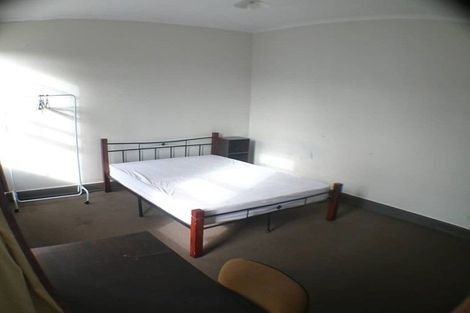 Photo of property in 587 Castle Street, North Dunedin, Dunedin, 9016