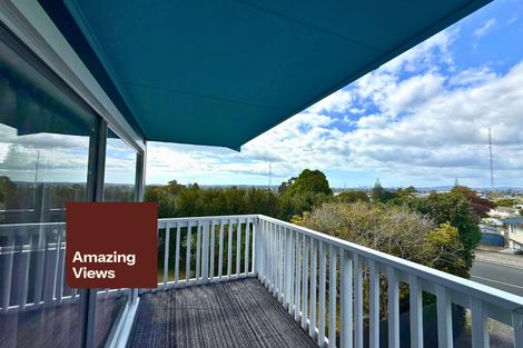 Photo of property in 5 Hartley Terrace, Massey, Auckland, 0614