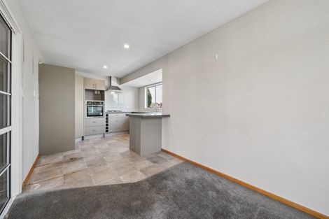 Photo of property in 1 Birdling Place, Halswell, Christchurch, 8025