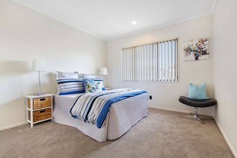 Photo of property in 3 Magnolia Place, Flat Bush, Auckland, 2016