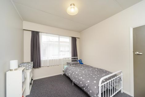 Photo of property in 44 Holdsworth Avenue, Milson, Palmerston North, 4414