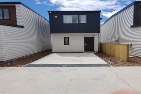 Photo of property in 48 Parahau Road, Papakura, 2110