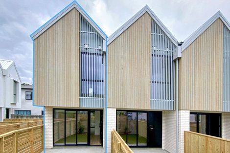 Photo of property in 1/39 Pakuranga Road, Pakuranga, Auckland, 2010