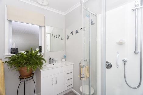 Photo of property in 11 Selwyn Street, South Hill, Oamaru, 9400