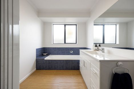 Photo of property in 13 Bellona Place, Flagstaff, Hamilton, 3210