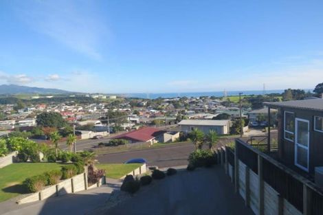 Photo of property in 10 Scott Street, Moturoa, New Plymouth, 4310