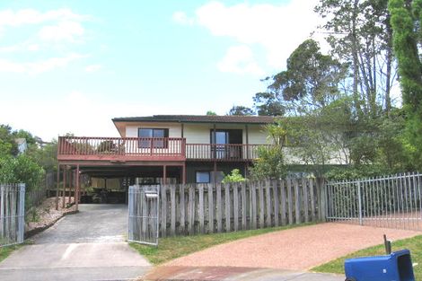 Photo of property in 60 Gatman Street, Birkdale, Auckland, 0626