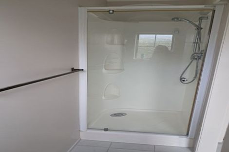 Photo of property in 1/5 Pupuke Road, Takapuna, Auckland, 0622