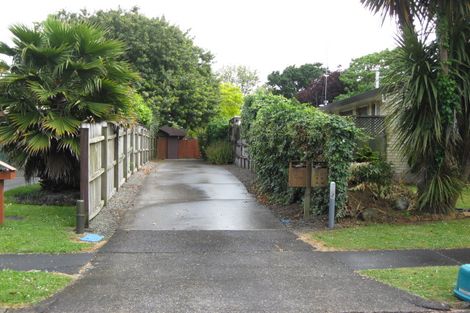 Photo of property in 5b Corolu Place, Conifer Grove, Takanini, 2112