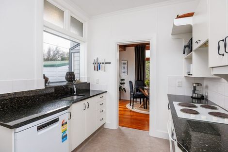 Photo of property in 25 Argyle Avenue, Takaro, Palmerston North, 4410