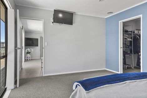 Photo of property in 96 Brian Crescent, Stanmore Bay, Whangaparaoa, 0932