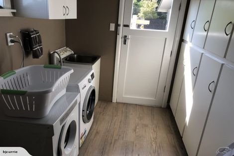 Photo of property in 3 Woodstock Place, Hokowhitu, Palmerston North, 4410