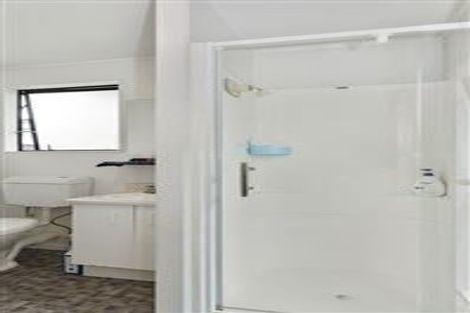 Photo of property in 22 Janese Place, Weymouth, Auckland, 2103