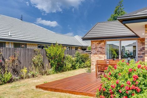 Photo of property in 53 Mcmahon Drive, Aidanfield, Christchurch, 8025