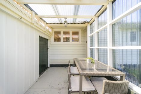 Photo of property in 43 Sutherland Crescent, Westbrook, Palmerston North, 4412