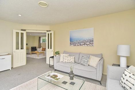 Photo of property in 142 Royal Park Drive, Parklands, Christchurch, 8083