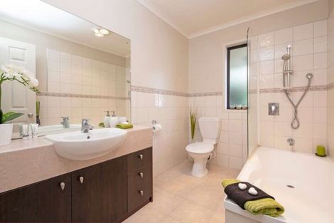 Photo of property in 24 Baltersan Drive, Flat Bush, Auckland, 2016