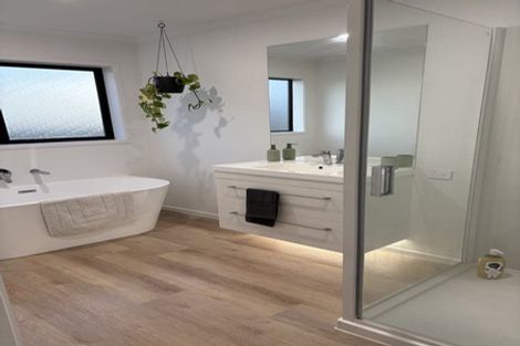 Photo of property in 18 Cracroft Drive, Putiki, Whanganui, 4500