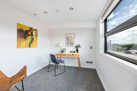 Photo of property in 54 Omahu Road, Greenlane, Auckland, 1051