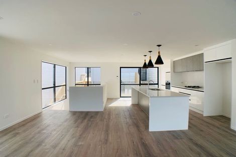 Photo of property in 38 Ascension Crescent, Orewa, 0931