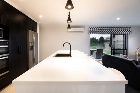 Photo of property in 16 Clifford Close, Leamington, Cambridge, 3432