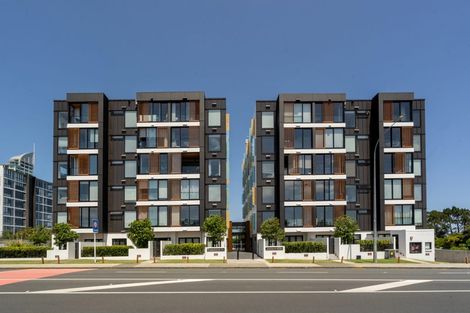 Photo of property in Frank Sargeson Apts, 2/74g Anzac Street, Takapuna, Auckland, 0622