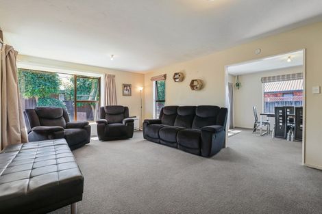 Photo of property in 34 Lowry Avenue, Redwood, Christchurch, 8051