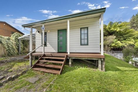 Photo of property in 2/9 Montgomery Street, Stokes Valley, Lower Hutt, 5019