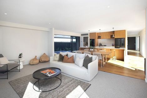 Photo of property in 86 Wairakei Road, Bryndwr, Christchurch, 8052