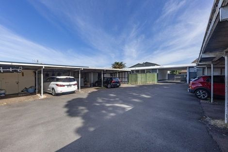 Photo of property in 8/65 Mariri Road, One Tree Hill, Auckland, 1061