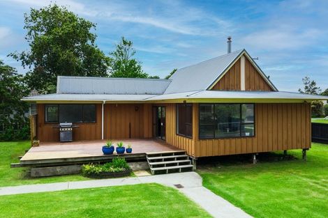 Photo of property in 13 Pearson Street, Mangawhai, 0505