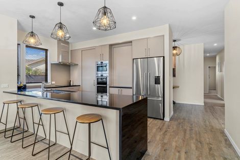 Photo of property in 37 Matemuri Drive, Papamoa Beach, Papamoa, 3118