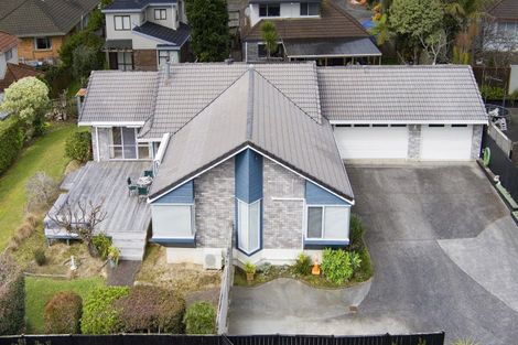 Photo of property in 18 Simmental Crescent, Somerville, Auckland, 2014