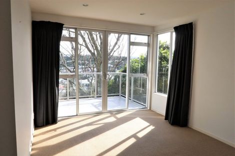 Photo of property in 71b Nevay Road, Miramar, Wellington, 6022