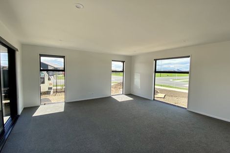 Photo of property in 14 Busby Way, Rolleston, 7614