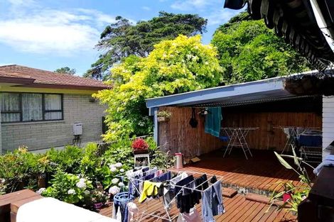 Photo of property in 17 Hurstbourn Priors, Goodwood Heights, Auckland, 2105