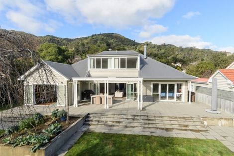 Photo of property in 5 Cheviot Road, Lowry Bay, Lower Hutt, 5013
