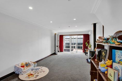 Photo of property in 22 Brown Street, Inglewood, 4330