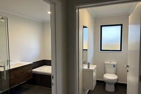 Photo of property in 4 Crosado Place, Rolleston, 7614