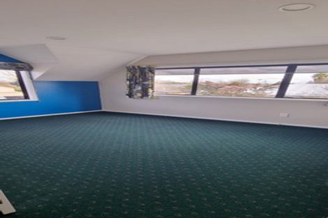 Photo of property in 6 Fencourt Place, Rototuna North, Hamilton, 3210